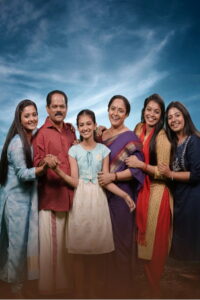 Ee Puzhayum Kadannu: Season 1
